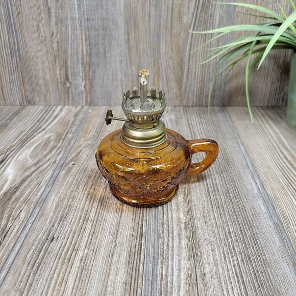 Vintage Miniature Oil Lamp, Amber Glass Grape & Handle Hong Kong - Picture 1 of 5